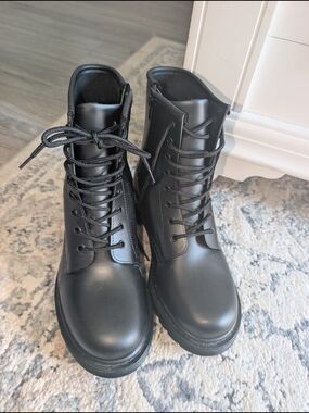 NWOT Women's Black Combat Rain Boots
